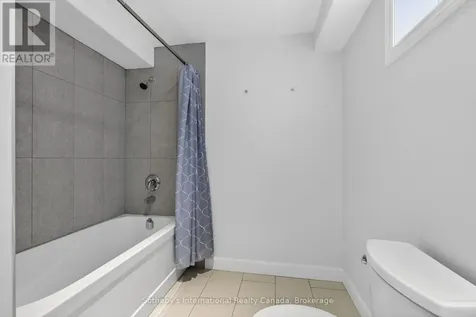 19 Garbutt Crescent Collingwood ON L9Y 0H5