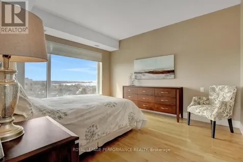 75 Cleary Avenue Ottawa ON K2A 1R8