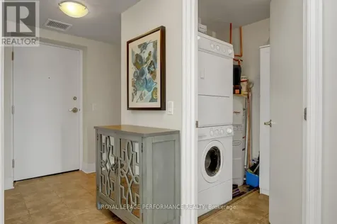 75 Cleary Avenue Ottawa ON K2A 1R8
