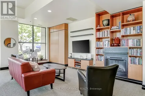 75 Cleary Avenue Ottawa ON K2A 1R8