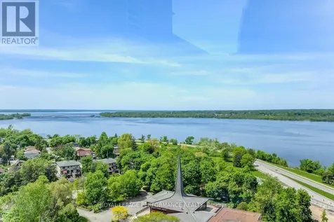75 Cleary Avenue Ottawa ON K2A 1R8