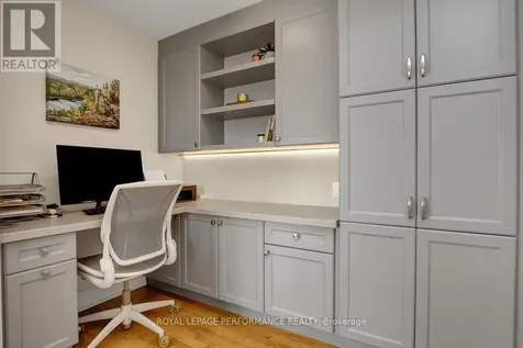 75 Cleary Avenue Ottawa ON K2A 1R8