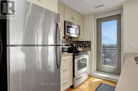 75 Cleary Avenue Ottawa ON K2A 1R8