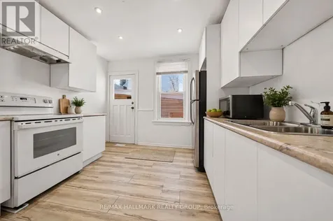 423 Arlington Avenue Ottawa ON K1R 6Z7