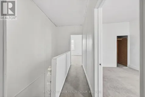 423 Arlington Avenue Ottawa ON K1R 6Z7
