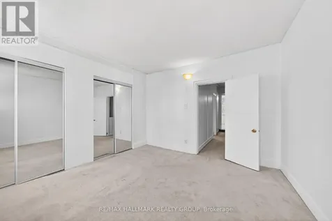 423 Arlington Avenue Ottawa ON K1R 6Z7