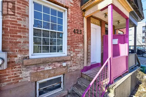 423 Arlington Avenue Ottawa ON K1R 6Z7