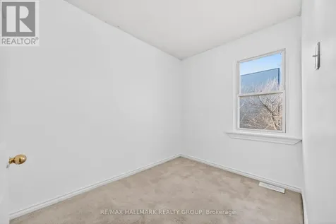 423 Arlington Avenue Ottawa ON K1R 6Z7