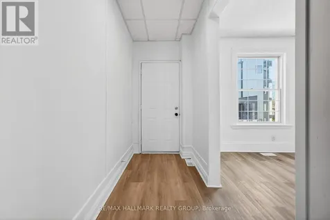 423 Arlington Avenue Ottawa ON K1R 6Z7