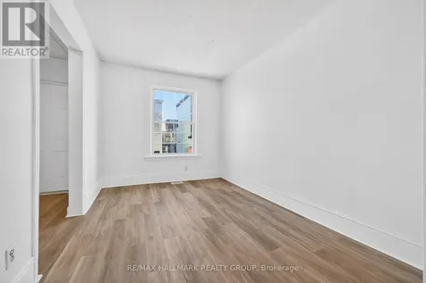 423 Arlington Avenue Ottawa ON K1R 6Z7