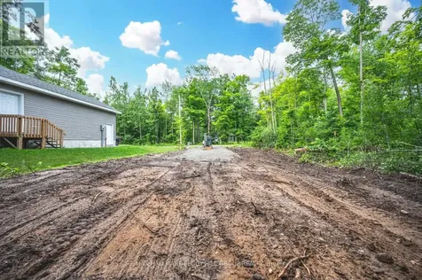 67 Wozniak Road Penetanguishene ON L9M 1W6