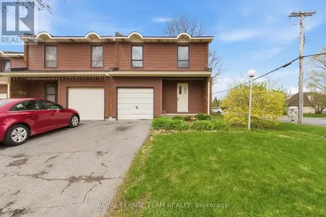 4 Arnold Drive Ottawa ON K2H 6V9