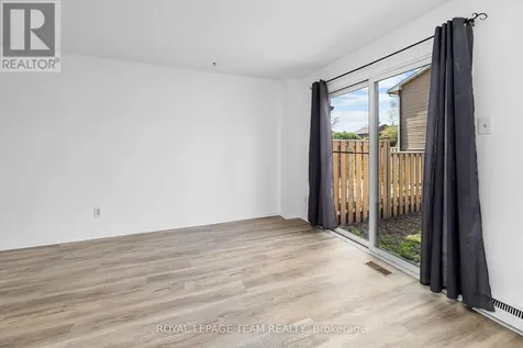 4 Arnold Drive Ottawa ON K2H 6V9