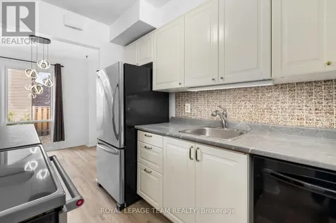4 Arnold Drive Ottawa ON K2H 6V9