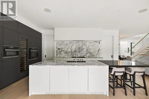 511 Fraser Avenue Ottawa ON K2A 2R1