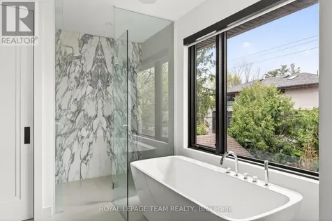 511 Fraser Avenue Ottawa ON K2A 2R1