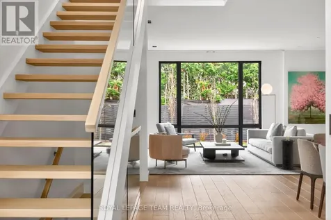 511 Fraser Avenue Ottawa ON K2A 2R1