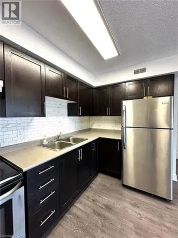 185 Windale Crescent Kitchener ON N2E 0G3
