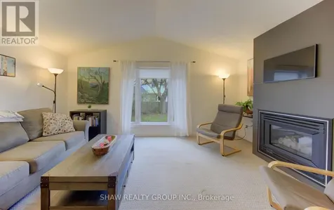 108 Clearwater Crescent Waterloo ON N2V 1L8