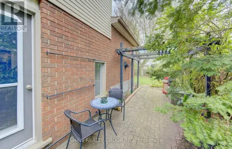 108 Clearwater Crescent Waterloo ON N2V 1L8