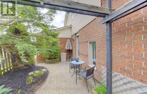 108 Clearwater Crescent Waterloo ON N2V 1L8