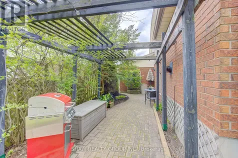 108 Clearwater Crescent Waterloo ON N2V 1L8