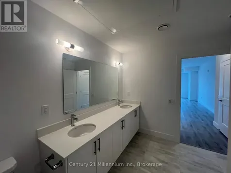 4 Kimberly Lane Collingwood ON L9Y 5T6
