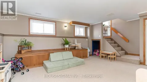 78 Peter Street Central Elgin ON N5R 5A8