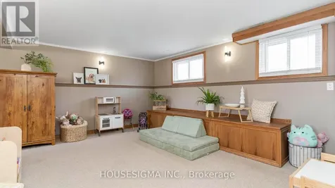 78 Peter Street Central Elgin ON N5R 5A8