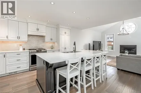 3270 Spruce Avenue Burlington ON L7N 1J4