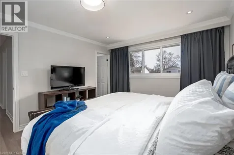 3270 Spruce Avenue Burlington ON L7N 1J4