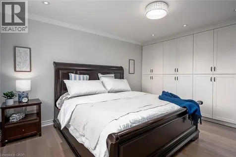 3270 Spruce Avenue Burlington ON L7N 1J4