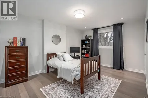 3270 Spruce Avenue Burlington ON L7N 1J4