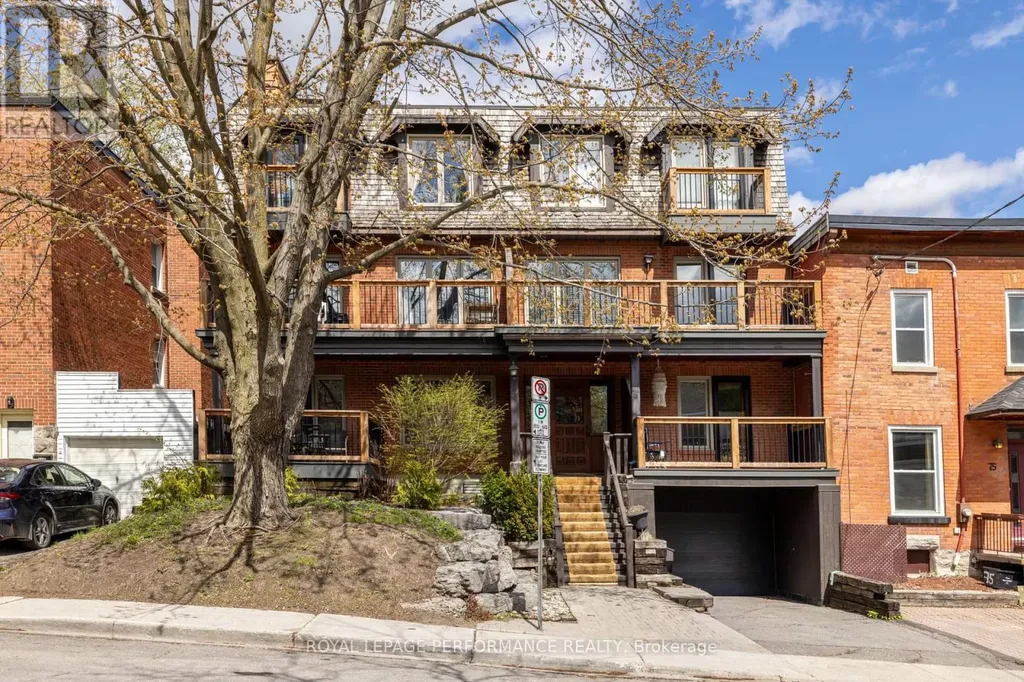 71 Sweetland Avenue Ottawa ON K1N 7T9