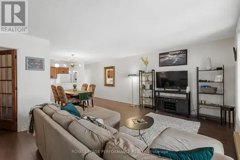 71 Sweetland Avenue Ottawa ON K1N 7T9