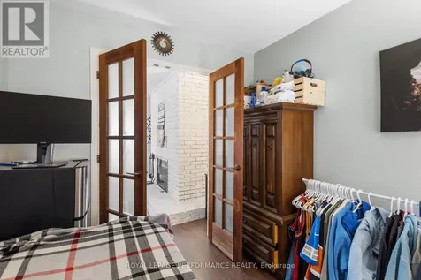 71 Sweetland Avenue Ottawa ON K1N 7T9