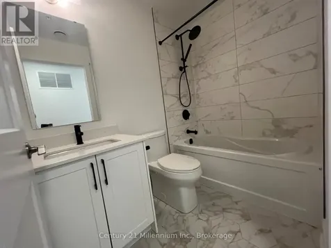 4 Kimberly Lane Collingwood ON L9Y 5B4