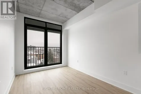 377 Winona Avenue Ottawa ON K1Z 5H8