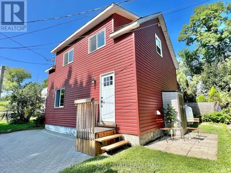8 Edward Lane Brockville ON K6V 5K5