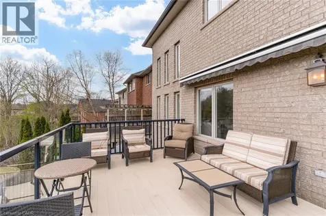 67 Newcombe Road Dundas ON L9H 7T3