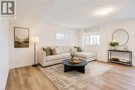67 Newcombe Road Dundas ON L9H 7T3