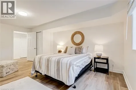 67 Newcombe Road Dundas ON L9H 7T3