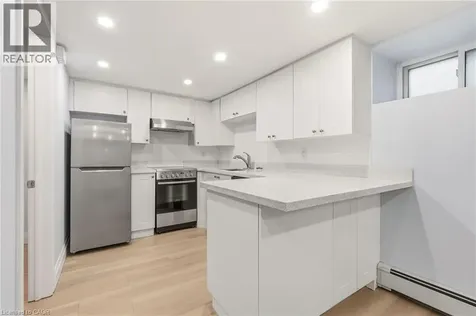 152 Sanford Avenue South Hamilton ON L8M 2G9