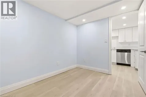 152 Sanford Avenue South Hamilton ON L8M 2G9