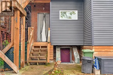 152 Sanford Avenue South Hamilton ON L8M 2G9