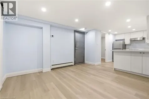 152 Sanford Avenue South Hamilton ON L8M 2G9