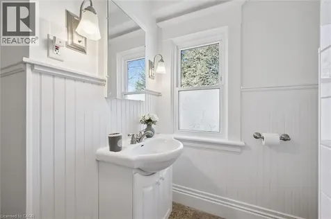 24 Powell Street East Guelph ON N1H 1T8