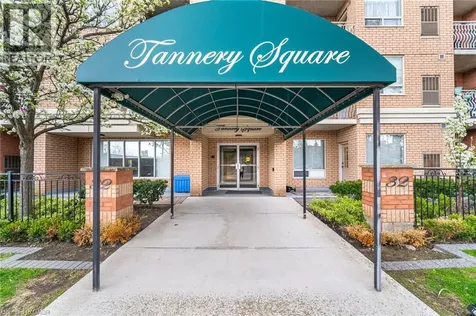 32 Tannery Street Mississauga ON L5M 6T6