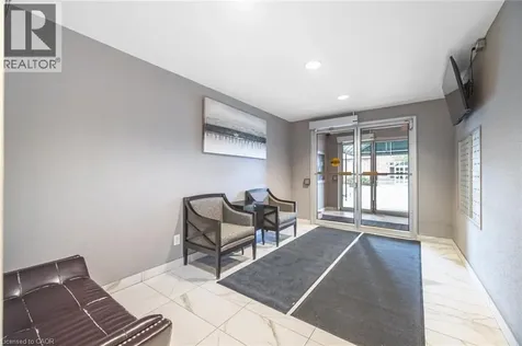 32 Tannery Street Mississauga ON L5M 6T6