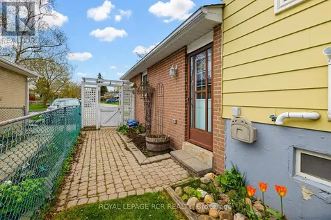 17 Edelwild Drive Orangeville ON L9W 2Y4